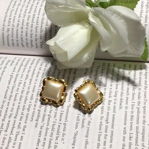 Vintage Liz Claiborne earrings